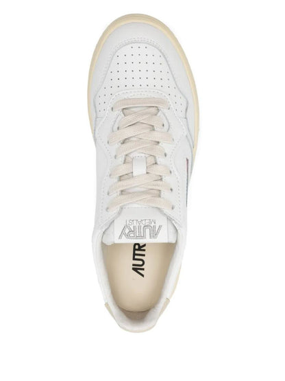 Autry "Medalist Low" Lädersneakers Skor