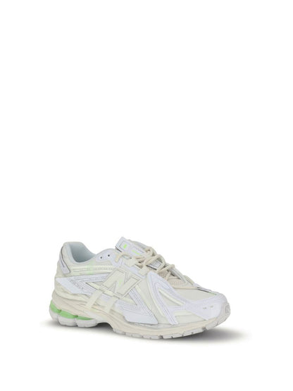Nya balanssneakers
