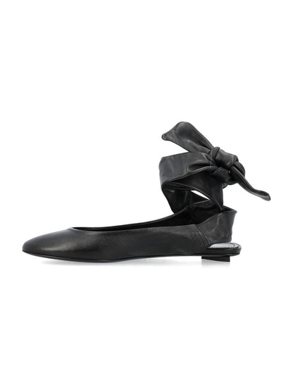Attico Cloe-ballerinan
