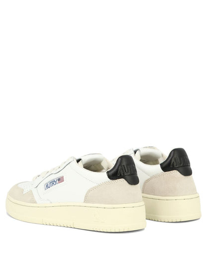 Autry "Medalist Low" Sneakers