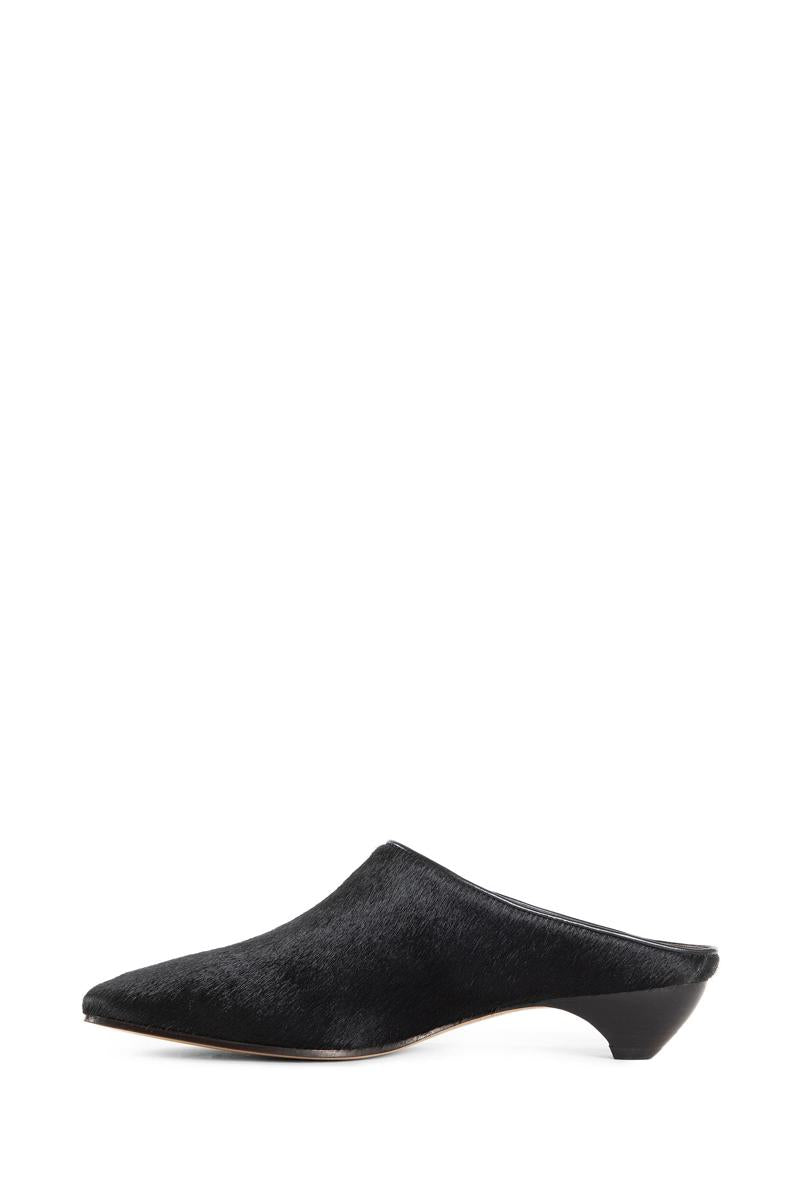 Le Monde Beryl Mules