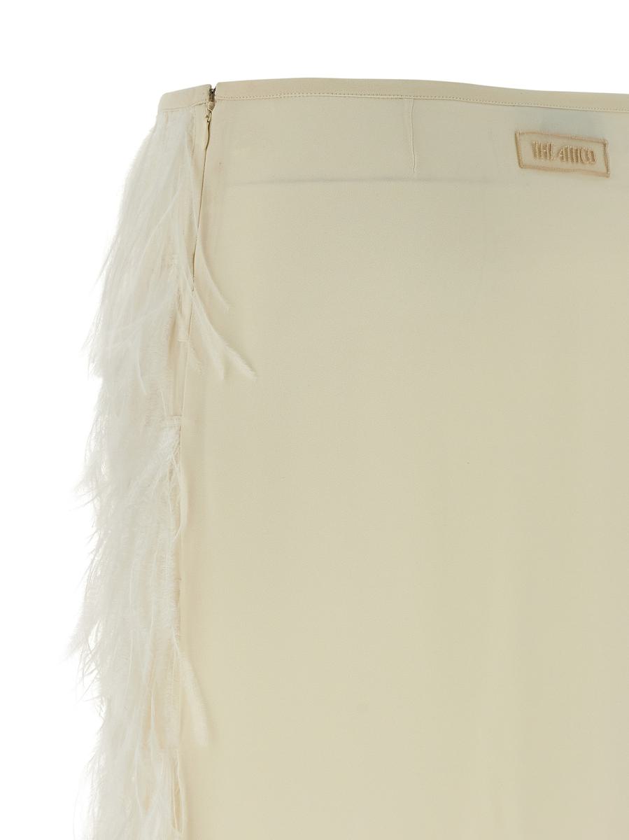 Attico strutsfjäderkjol
