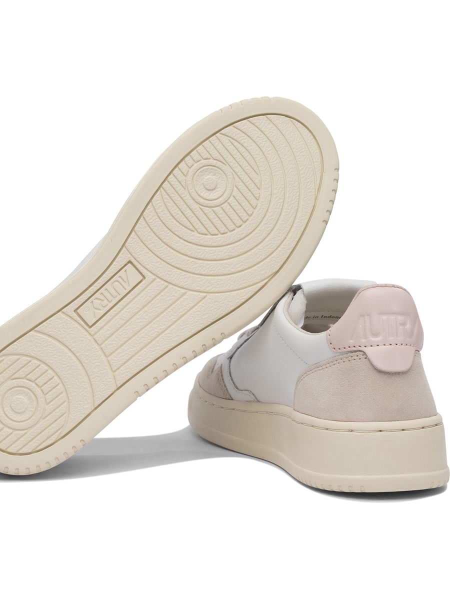 Autry "Medalist Low" Sneakers