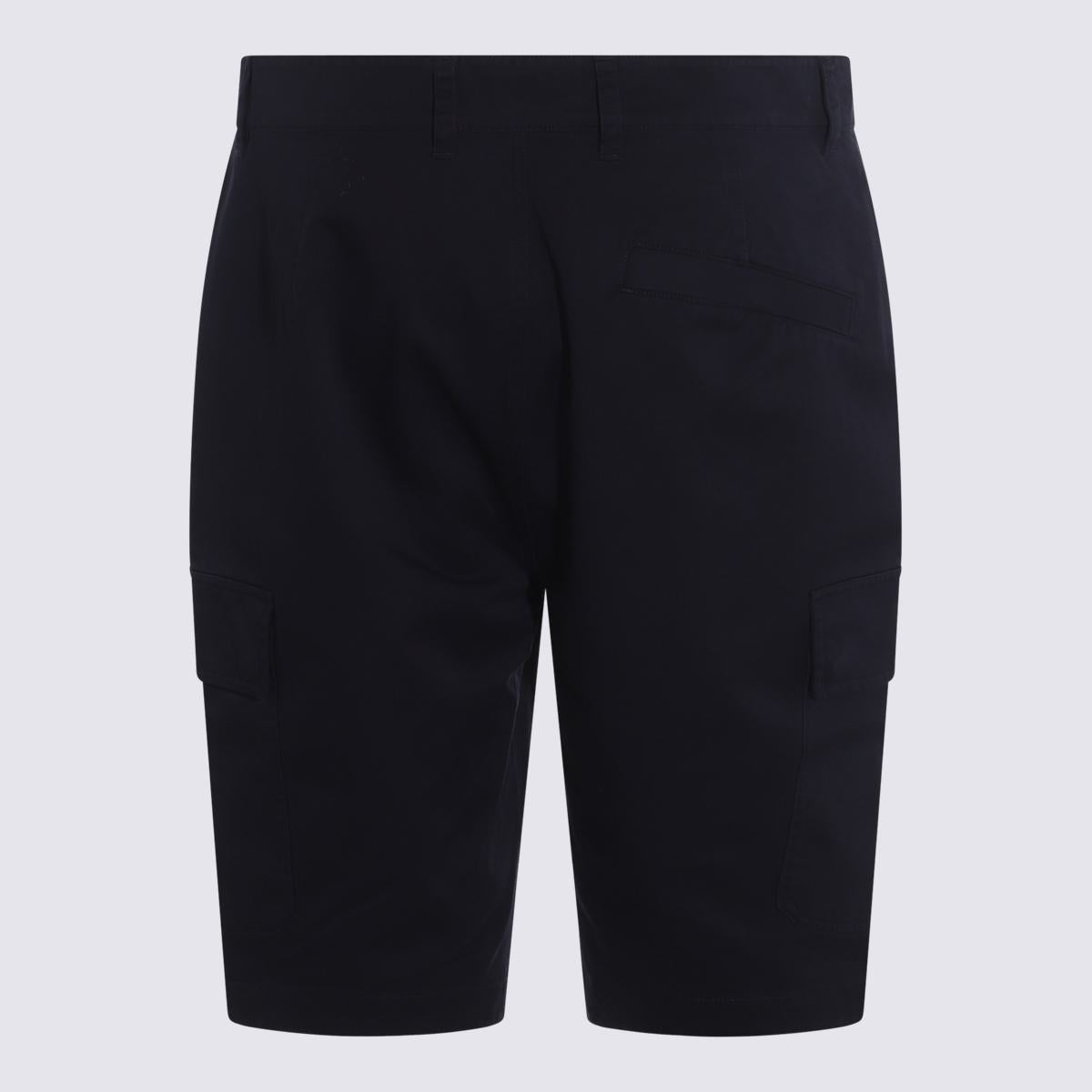 Lägg till mörkblå bomullsshorts
