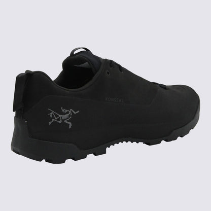 Arc'Teryx svarta Konseal-sneakers