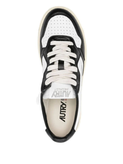 Autry "Medalist Low" Lädersneakers Skor