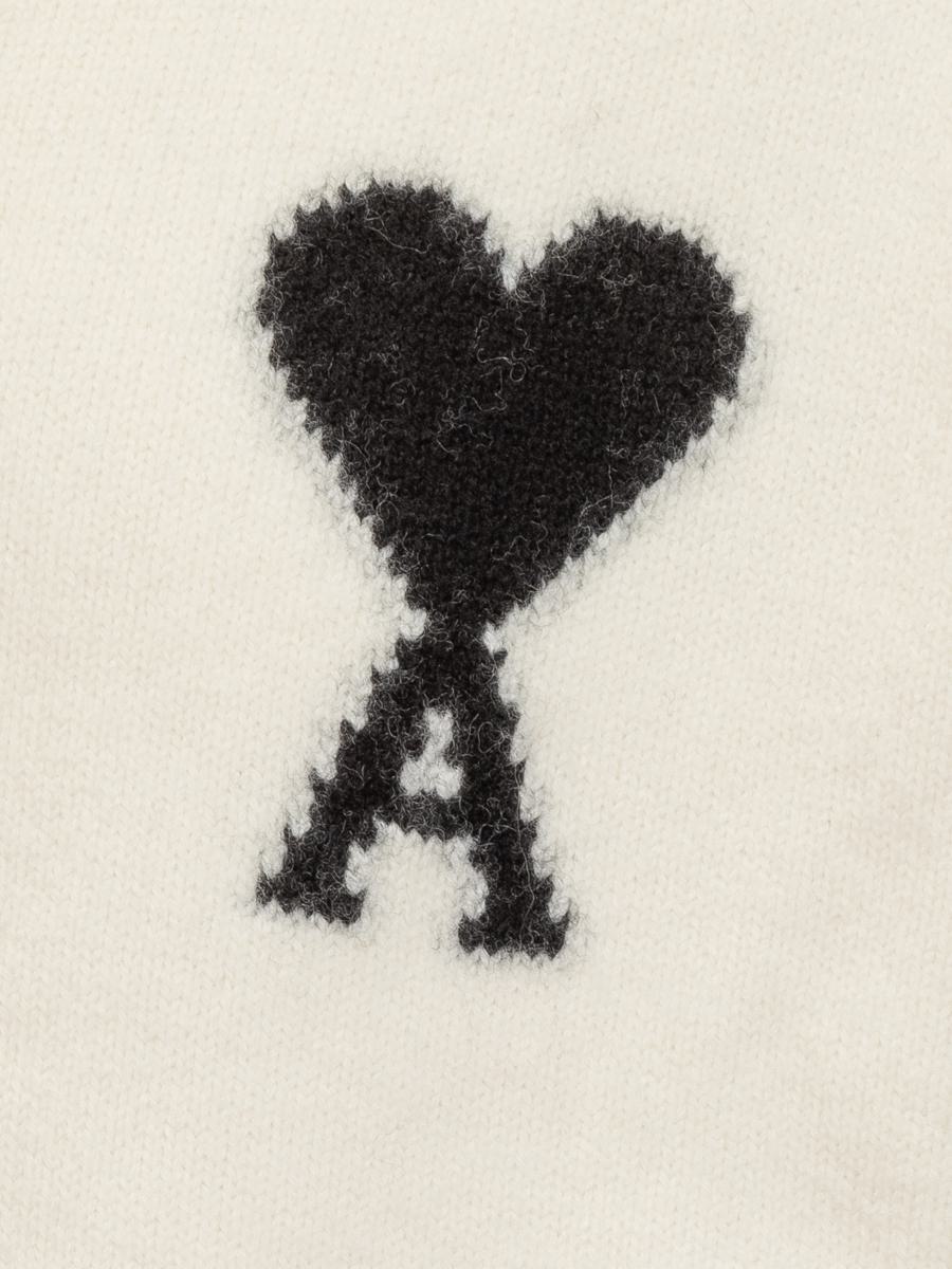 AMI Paris Ullkofta Med Broderad Logotyp Ami Alexandre Mattiussi