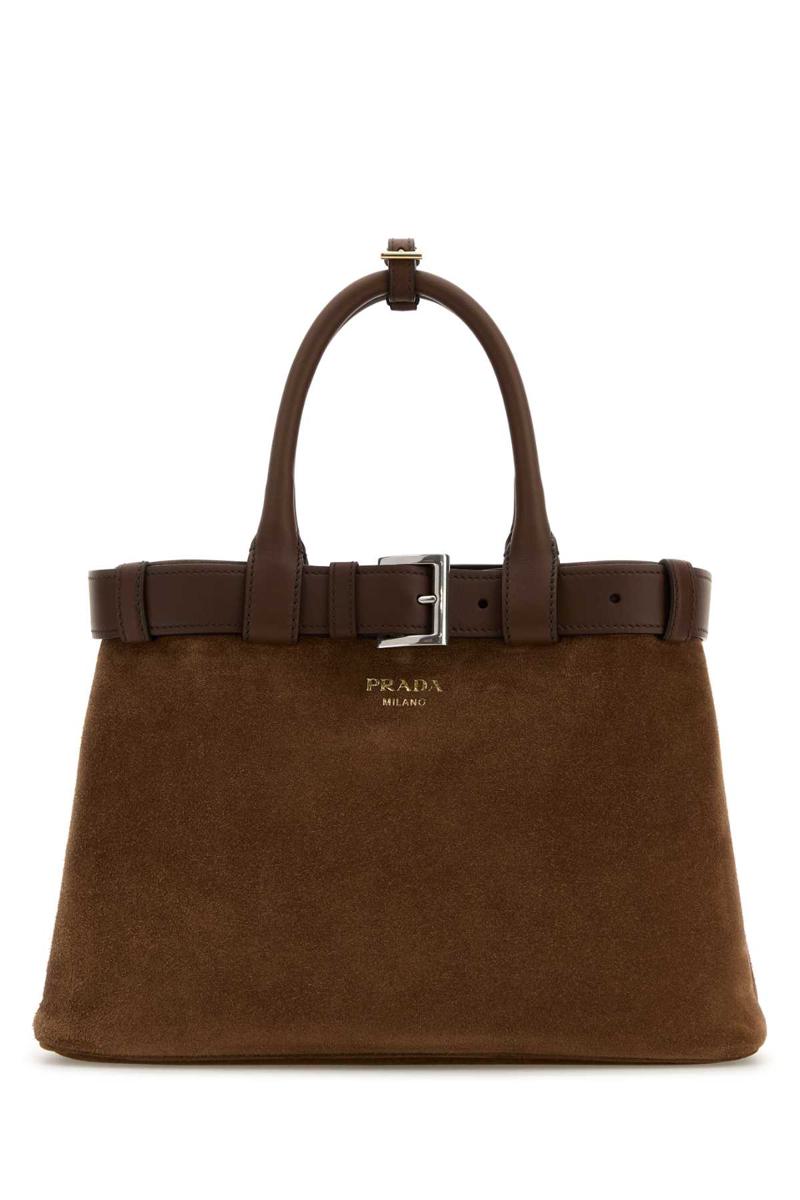 Prada handväskor.