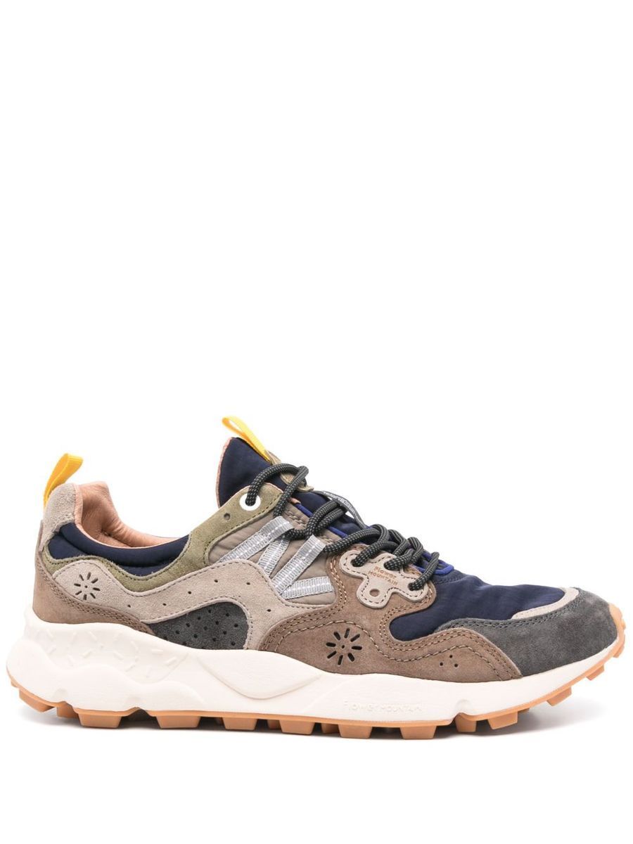 Blommiga bergssneakers