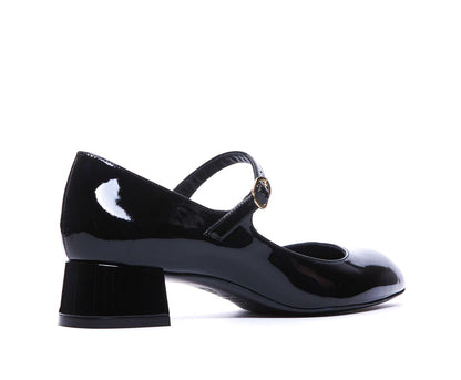Stuart Weitzman med klack