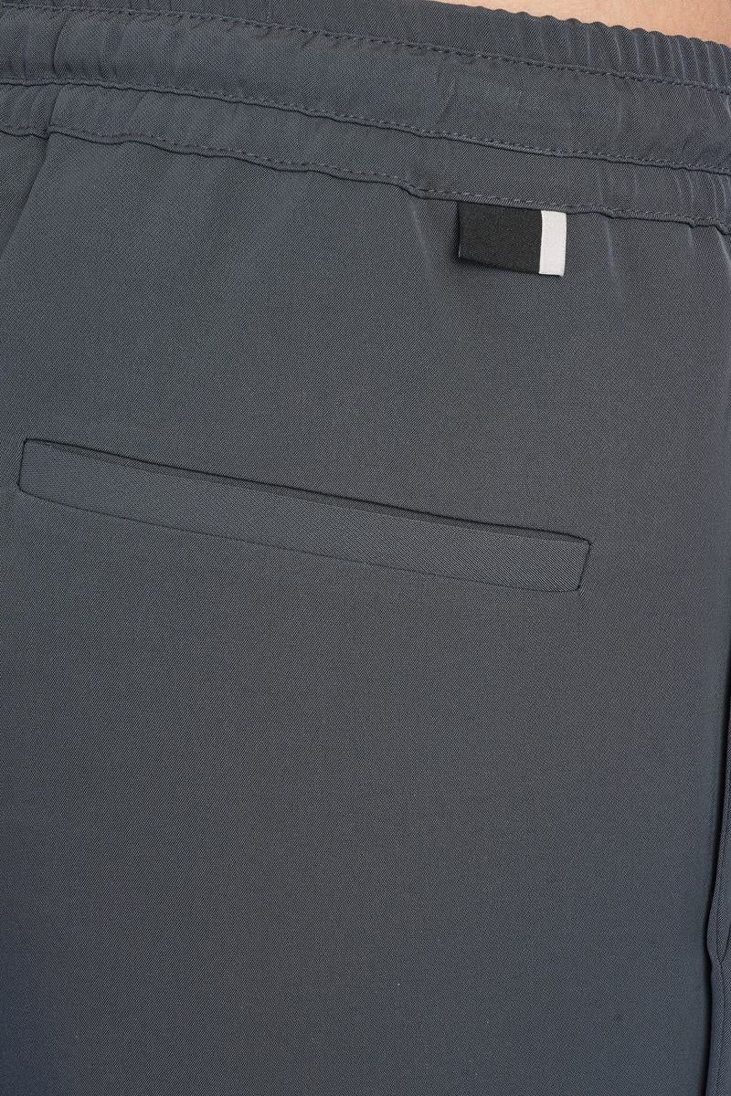 Tokyo-shorts från lågmärket