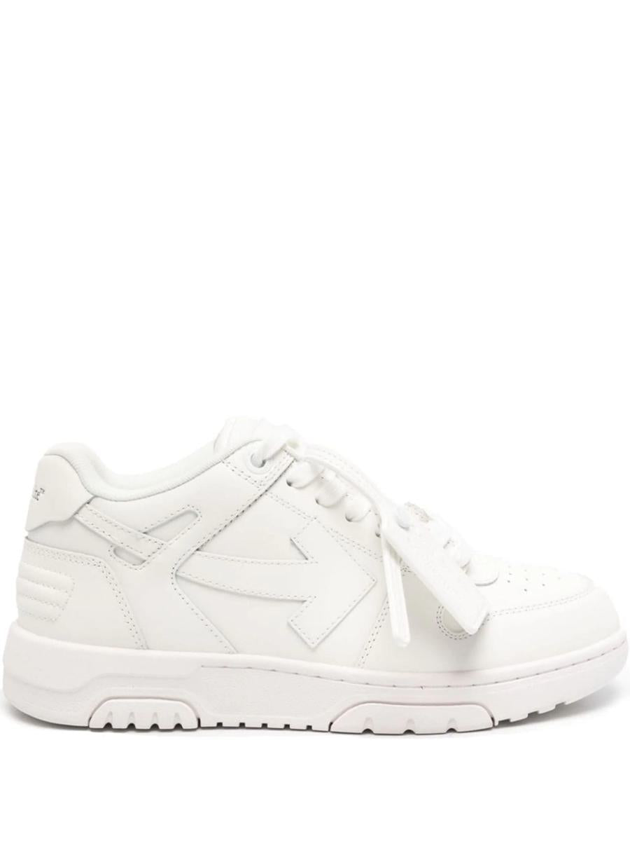 Off-white lädersneakers för kontoret