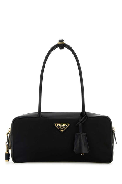Prada handväskor.