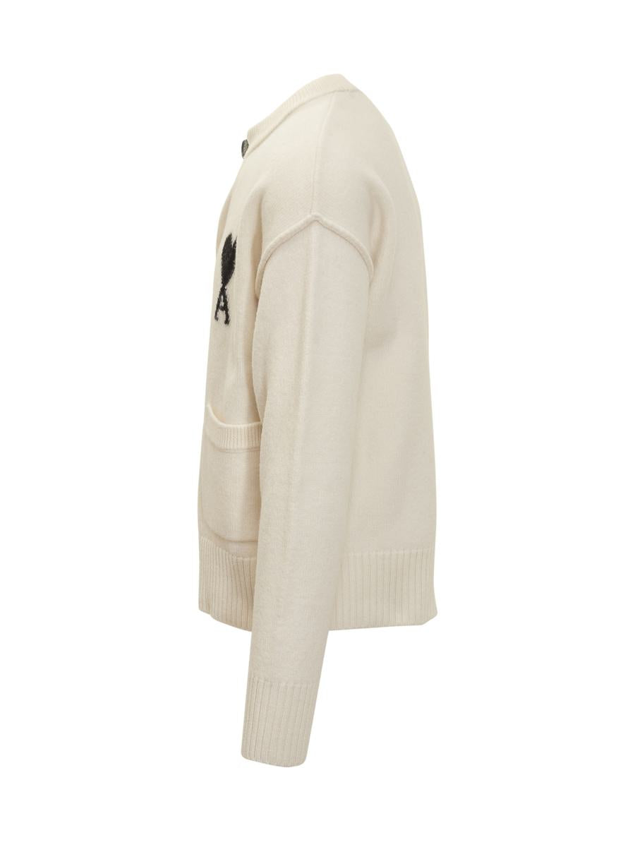 AMI Paris Ullkofta Med Broderad Logotyp Ami Alexandre Mattiussi