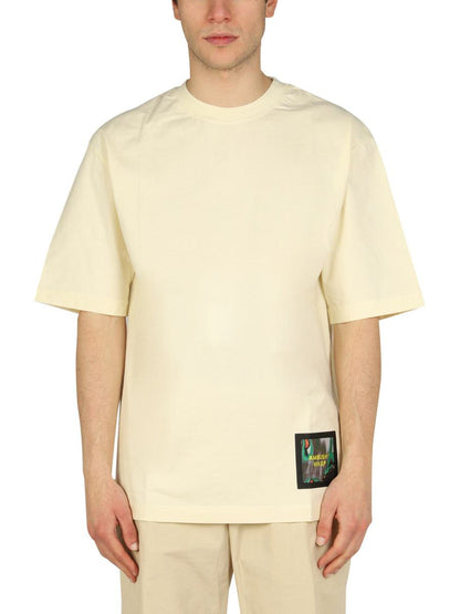 T-shirt med bakhållslogotyp